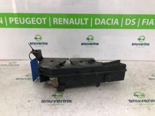 Gebruikte Additatief tank Peugeot Partner (GC/GF/GG/GJ/GK) 1.6 BlueHDI 75 Prijs € 200,00 Margeregeling aangeboden door Snuverink Autodemontage