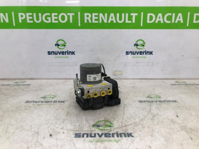 Gebruikte ABS Pomp Toyota ProAce 1.5 D-4D 100 16V Prijs € 338,80 Inclusief btw aangeboden door Snuverink Autodemontage