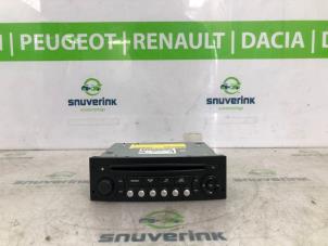 Gebruikte Radio Peugeot Partner (GC/GF/GG/GJ/GK) 1.6 BlueHDI 75 Prijs € 90,75 Inclusief btw aangeboden door Snuverink Autodemontage