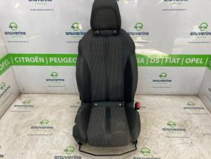 Gebruikte Stoel rechts Peugeot 208 II (UB/UH/UP) 1.2 Vti 12V PureTech 130 Prijs € 124,98 Margeregeling aangeboden door Snuverink Autodemontage