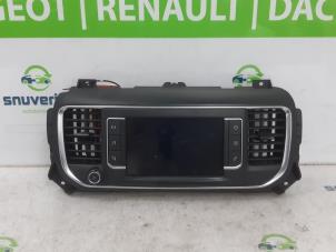 Gebruikte Display Interieur Citroen Jumpy 1.6 Blue HDi 95 Prijs € 272,25 Inclusief btw aangeboden door Snuverink Autodemontage