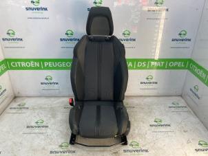 Gebruikte Stoel links Peugeot 2008 (UD/UK/UR/US/UX) e-2008 54 kWh Prijs € 241,98 Inclusief btw aangeboden door Snuverink Autodemontage