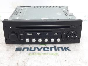 Gebruikte Radio Peugeot Partner Tepee (7A/B/C/D/E/F/G/J/P/S) 1.6 16V Phase 1 Prijs € 45,00 Margeregeling aangeboden door Snuverink Autodemontage