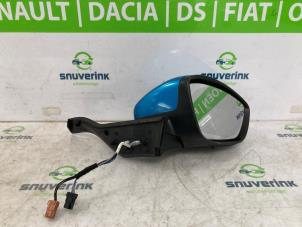 Gebruikte Buitenspiegel rechts Peugeot 208 I (CA/CC/CK/CL) 1.2 Vti 12V PureTech 82 Prijs € 115,00 Margeregeling aangeboden door Snuverink Autodemontage