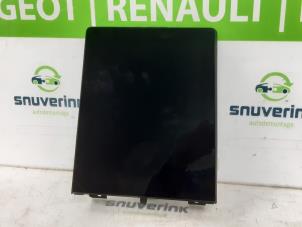 Gebruikte Display Interieur Renault Symbioz (RJB) 1.6 E-Tech Full Hybrid 145 Prijs € 1.022,45 Inclusief btw aangeboden door Snuverink Autodemontage