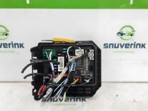 Gebruikte Zekeringkast Renault Symbioz (RJB) 1.6 E-Tech Full Hybrid 145 Prijs € 199,65 Inclusief btw aangeboden door Snuverink Autodemontage