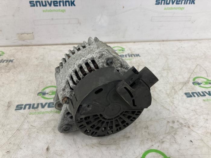 Alternator van een Peugeot 208 I (CA/CC/CK/CL) 1.2 Vti 12V PureTech 82 2016