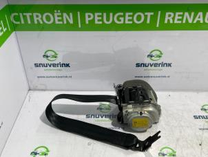 Gereviseerde Veiligheidsgordel links-achter Peugeot 3008 II (M4/MC/MJ/MR) 1.2 12V e-THP PureTech 130 Prijs € 223,85 Inclusief btw aangeboden door Snuverink Autodemontage