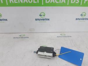 Gebruikte Module PDC Peugeot 308 SW (F4/FC/FN/FR) 1.2 PureTech Hybrid 136 Prijs € 169,40 Inclusief btw aangeboden door Snuverink Autodemontage