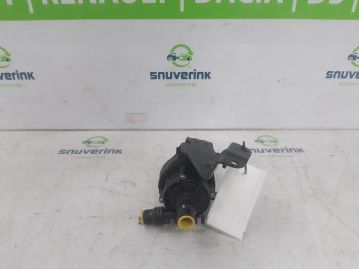 Gebruikte Waterpomp Peugeot 308 SW (F4/FC/FN/FR) 1.2 PureTech Hybrid 136 Prijs € 90,75 Inclusief btw aangeboden door Snuverink Autodemontage