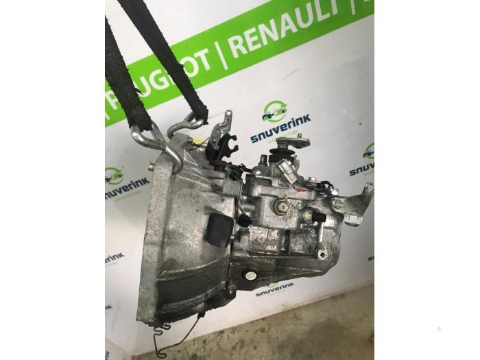 Gebruikte Versnellingsbak Peugeot 108 1.0 12V VVT-i Prijs € 394,98 Margeregeling aangeboden door Snuverink Autodemontage