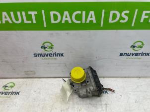 Gebruikte Gasklephuis Renault Twingo II (CN) 1.2 16V Prijs € 135,00 Margeregeling aangeboden door Snuverink Autodemontage