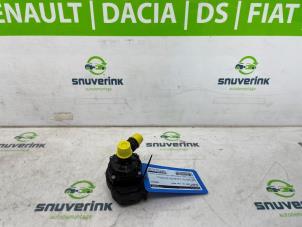 Gebruikte Waterpomp Peugeot 2008 (UD/UK/UR/US/UX) e-2008 54 kWh Prijs € 90,75 Inclusief btw aangeboden door Snuverink Autodemontage