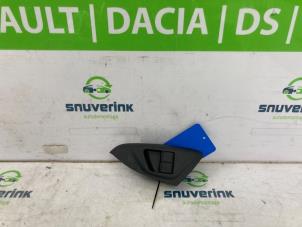 Gebruikte Combischakelaar ramen Peugeot 108 1.0 12V VVT-i Prijs € 36,30 Inclusief btw aangeboden door Snuverink Autodemontage