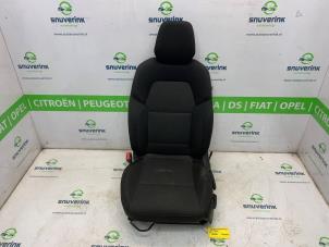 Gebruikte Stoel links Renault Clio V (RJAB) 1.0 TCe 100 12V Prijs € 241,98 Inclusief btw aangeboden door Snuverink Autodemontage