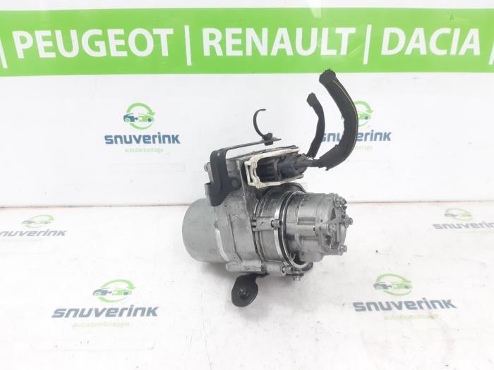 Gebruikte Servopomp Peugeot Expert (V1/VA/VB/VE/VF/VT/VY) e-Expert Prijs € 302,48 Inclusief btw aangeboden door Snuverink Autodemontage
