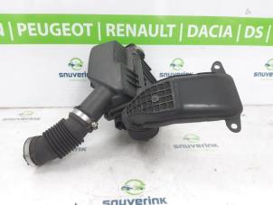 Gebruikte Luchtfilterhuis Renault Clio V (RJAB) 1.0 TCe 100 12V Prijs € 127,03 Inclusief btw aangeboden door Snuverink Autodemontage