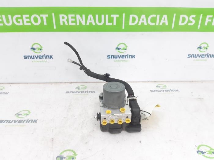 Gebruikte ABS Pomp Renault Clio V (RJAB) 1.0 TCe 100 12V Prijs € 338,80 Inclusief btw aangeboden door Snuverink Autodemontage