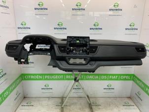 Gebruikte Dashboard Renault Trafic (1FL/2FL/3FL/4FL) 2.0 dCi 16V 170 Prijs € 1.149,50 Inclusief btw aangeboden door Snuverink Autodemontage