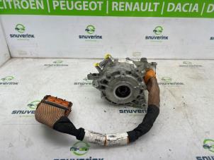 Gebruikte Starterdynamo Renault Arkana (RJLL) 1.6 E-Tech 145 16V Prijs € 385,00 Margeregeling aangeboden door Snuverink Autodemontage