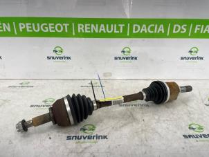 Gebruikte Steekas links-voor Renault Trafic (1FL/2FL/3FL/4FL) 2.0 dCi 16V 170 Prijs € 175,45 Inclusief btw aangeboden door Snuverink Autodemontage