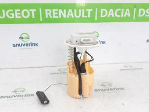 Gebruikte Tank element Pomp Renault Trafic (1FL/2FL/3FL/4FL) 2.0 dCi 16V 170 Prijs € 181,50 Inclusief btw aangeboden door Snuverink Autodemontage
