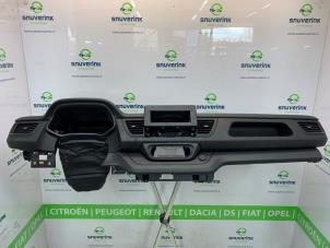 Gebruikte Dashboard Renault Trafic (1FL/2FL/3FL/4FL) 2.0 dCi 16V 130 Prijs € 665,50 Inclusief btw aangeboden door Snuverink Autodemontage