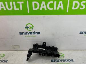 Gebruikte Computer Diversen Renault Trafic (1FL/2FL/3FL/4FL) 2.0 dCi 16V 130 Prijs € 42,35 Inclusief btw aangeboden door Snuverink Autodemontage