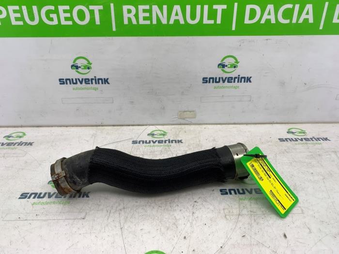 Gebruikte Intercooler Slang Opel Astra L (F3/FB/FM/FP) 1.6 Plug-in Hybrid Turbo 16V Prijs € 35,00 Margeregeling aangeboden door Snuverink Autodemontage