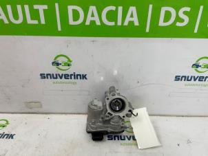 Gebruikte EGR Klep Renault Trafic (1FL/2FL/3FL/4FL) 2.0 dCi 16V 170 Prijs € 48,40 Inclusief btw aangeboden door Snuverink Autodemontage