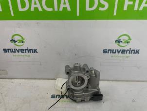 Gebruikte Gasklephuis Renault Express 1.3 TCE 100 16V Prijs € 30,00 Margeregeling aangeboden door Snuverink Autodemontage