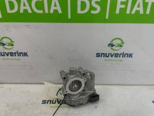 Gebruikte Gasklephuis Renault Captur II (RJB) 1.3 Mild Hybrid 160 16V Prijs € 30,00 Margeregeling aangeboden door Snuverink Autodemontage