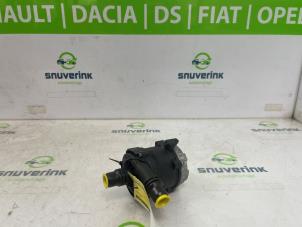 Gebruikte Waterpomp Opel Astra L (F3/FB/FM/FP) 1.6 Plug-in Hybrid Turbo 16V Prijs € 75,00 Margeregeling aangeboden door Snuverink Autodemontage