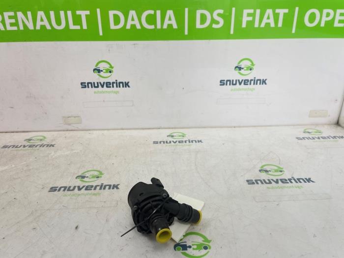 Gebruikte Waterpomp Opel Astra L (F3/FB/FM/FP) 1.6 Plug-in Hybrid Turbo 16V Prijs € 75,00 Margeregeling aangeboden door Snuverink Autodemontage