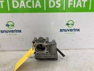 Gebruikte Gasklephuis Renault Clio IV Estate/Grandtour (7R) 0.9 Energy TCE 90 12V Prijs € 19,98 Margeregeling aangeboden door Snuverink Autodemontage