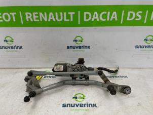 Gebruikte Ruitenwismotor + Mechaniek Renault Clio IV Estate/Grandtour (7R) 0.9 Energy TCE 12V Prijs € 140,00 Margeregeling aangeboden door Snuverink Autodemontage