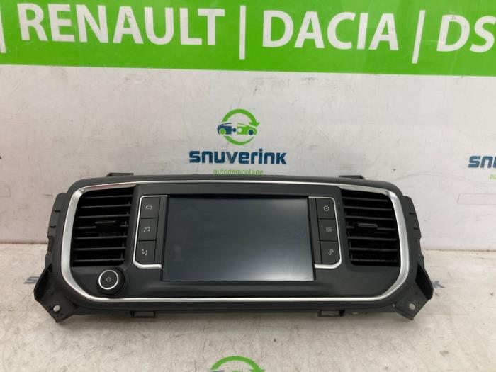 Gebruikte Display Interieur Peugeot Expert (V1/VA/VB/VE/VF/VT/VY) 2.0 Blue HDi 120 16V Prijs € 151,25 Inclusief btw aangeboden door Snuverink Autodemontage