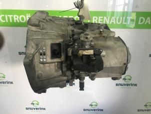 Gebruikte Versnellingsbak Peugeot 5008 I (0A/0E) 1.6 THP 16V Prijs € 500,00 Margeregeling aangeboden door Snuverink Autodemontage