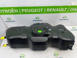 Nieuwe Adblue tank Fiat Ducato (250) 2.3 D 140 Multijet AdBlue Prijs op aanvraag aangeboden door Snuverink Autodemontage