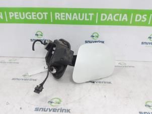 Gebruikte Tank Klep Peugeot 208 II (UB/UH/UP) e-208 50 kWh Prijs € 60,50 Inclusief btw aangeboden door Snuverink Autodemontage