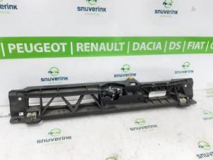 Gebruikte Voorfront Citroen C4 Picasso (3D/3E) 1.6 16V THP 155 Prijs € 80,00 Margeregeling aangeboden door Snuverink Autodemontage