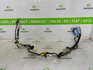 Gebruikte Airco Leiding Peugeot 2008 (UD/UK/UR/US/UX) 1.2 VTi 12V PureTech 130 Prijs € 127,05 Inclusief btw aangeboden door Snuverink Autodemontage