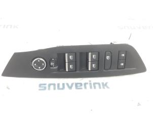 Gebruikte Combischakelaar ramen Peugeot 408 1.6 16V HYbrid 225 Prijs € 85,00 Margeregeling aangeboden door Snuverink Autodemontage