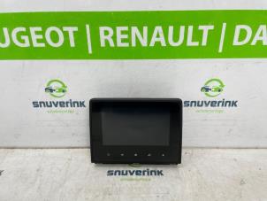 Gebruikte Display Interieur Renault Clio V (RJAB) 1.6 E-Tech 140 16V Prijs € 175,45 Inclusief btw aangeboden door Snuverink Autodemontage