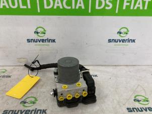 Gebruikte ABS Pomp Renault Clio V (RJAB) 1.0 TCe 100 12V Prijs € 338,80 Inclusief btw aangeboden door Snuverink Autodemontage