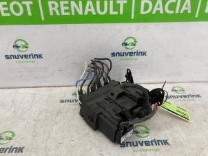 Gebruikte Zekeringkast Opel Grandland (X) 1.2 Turbo 12V Prijs € 300,00 Margeregeling aangeboden door Snuverink Autodemontage