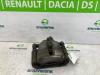 Peugeot 2008 (UD/UK/UR/US/UX) 1.2 VTi 12V PureTech 130 Remklauw (Tang) links-voor