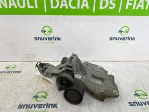 Gebruikte Dynamosteun boven Renault Express 1.5 dCi 75 Prijs € 102,85 Inclusief btw aangeboden door Snuverink Autodemontage