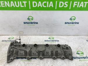 Gebruikte Kleppendeksel Renault Kadjar (RFEH) 1.3 TCE 140 FAP 16V Prijs € 100,00 Margeregeling aangeboden door Snuverink Autodemontage