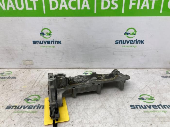 Kleppendeksel van een Renault Kadjar (RFEH) 1.3 TCE 140 FAP 16V 2020